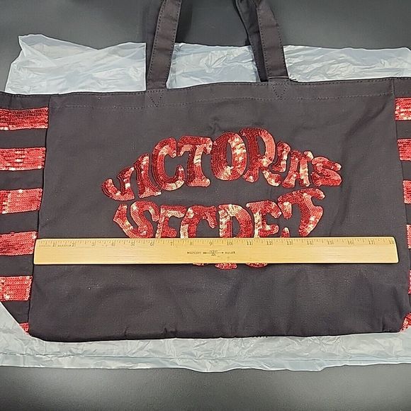 Victorias Secret Black Red Sequins Tote Large Travel Bag Valentines Day Lips NEW - Picture 15 of 16